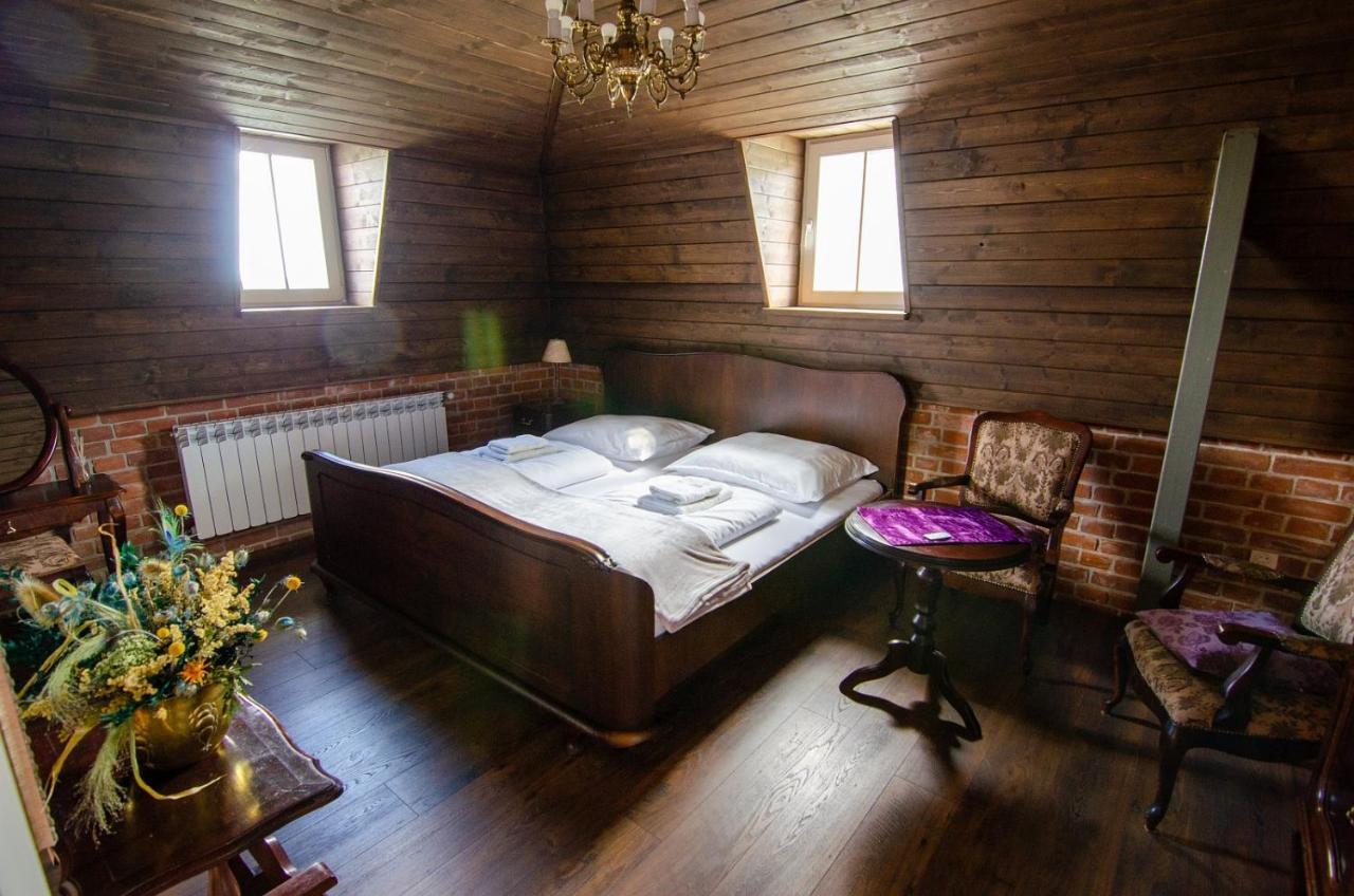 Dworek Atrium Tomaszów Lubelski Kültér fotó